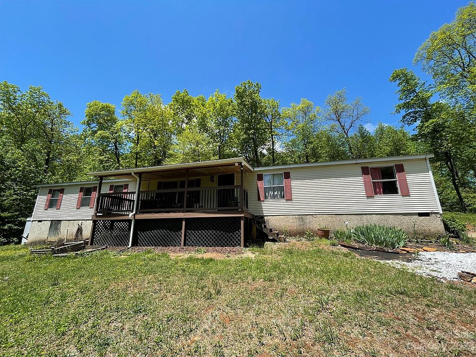 1st image of 202 Bob Cat Spur Ln