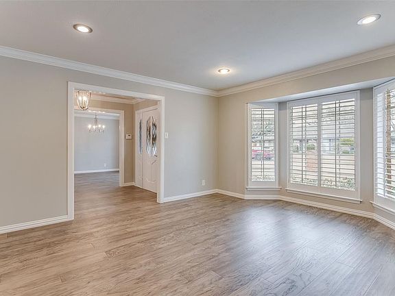 5th image of 7063 Serrano Dr
