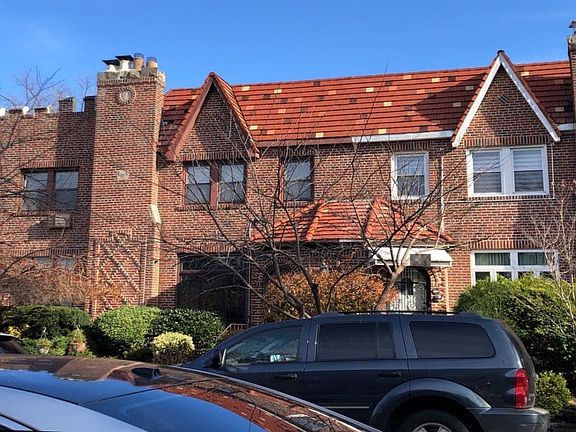 2nd image of 28-05 172nd St