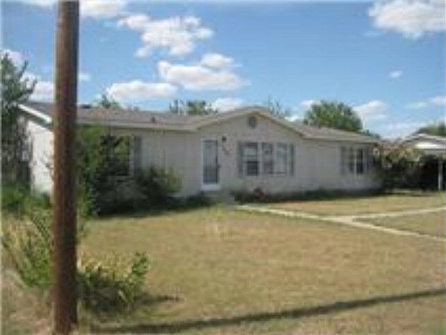 2nd image of 1329 Wood Dr