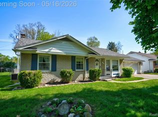 1424 W Judd Rd, Flint, MI 48507