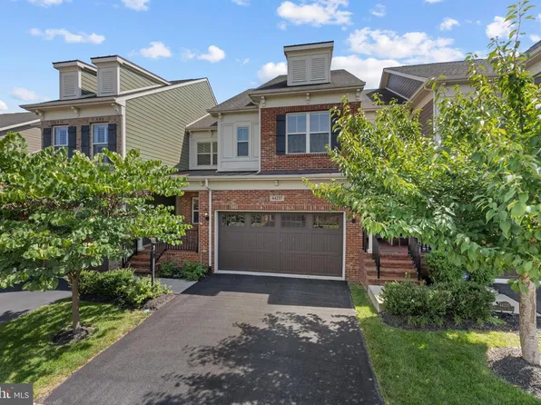 44237 Silverpalm Grove Ter, Leesburg, VA 20176