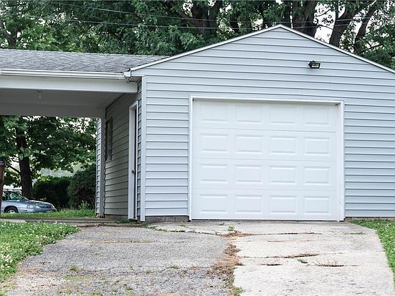 3rd image of 1100 Stewart Ave