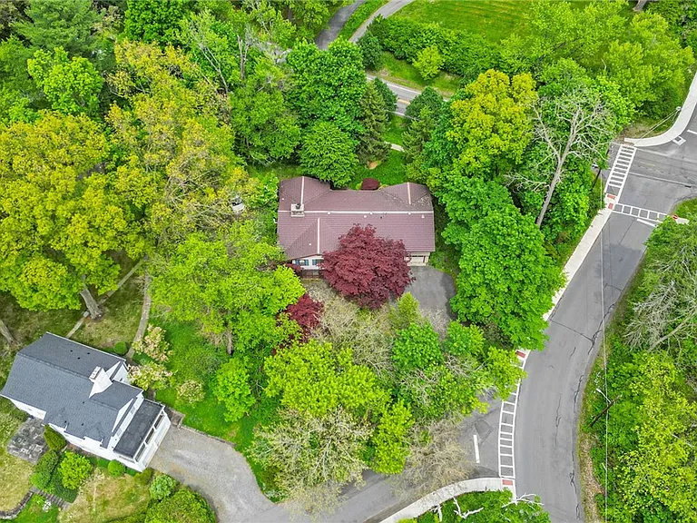 102 Corson Pl — Photo 7