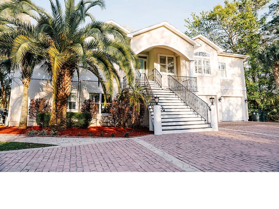 1st image of 121 Ashton Ln