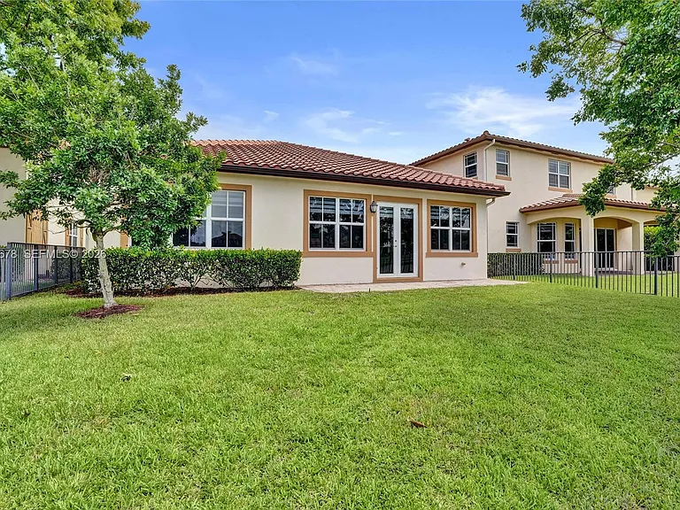10340 Lake Vista Ct — Photo 8