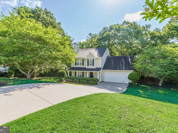 1520 Riverglen Dr, Loganville, GA 30052