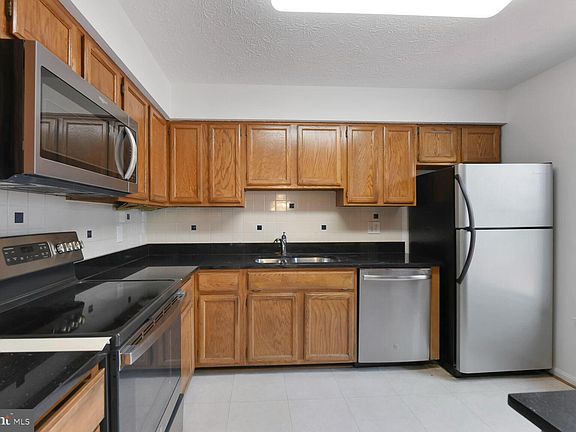 3rd image of 13417 Elevation Ln