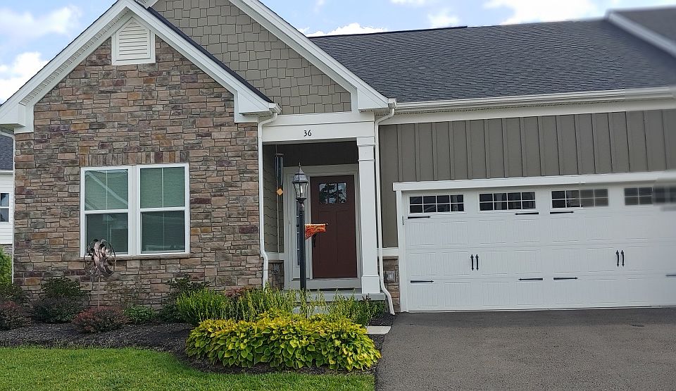 1st image of 36 Lavista Dr