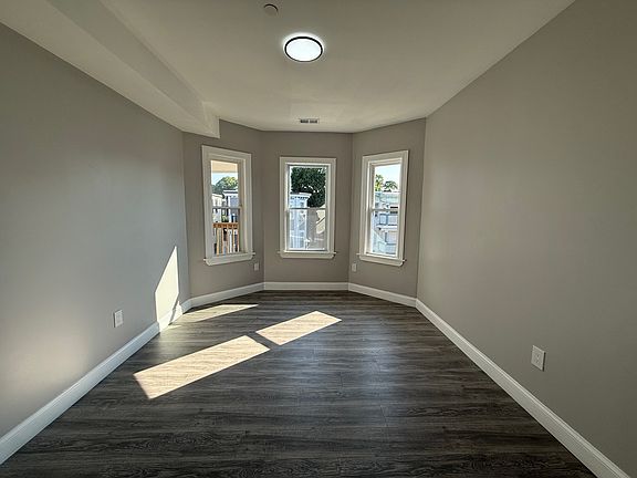 Living Room (Could be used as 3rd Bedroom)