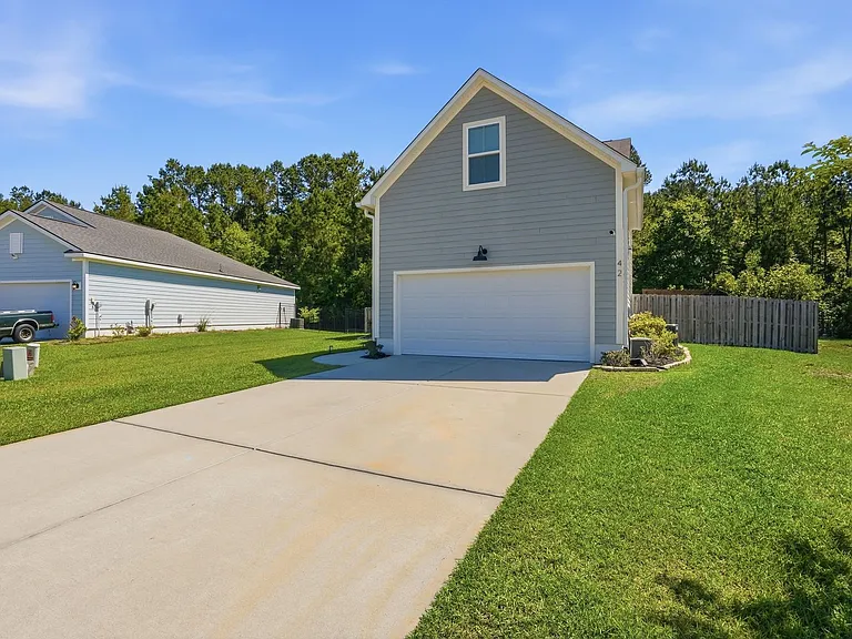 42 Rimmon Ct — Photo 2