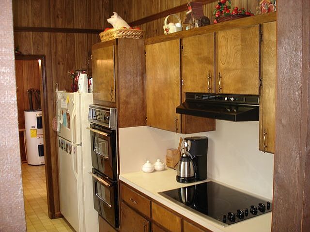 2nd image of 118 Westridge Rd