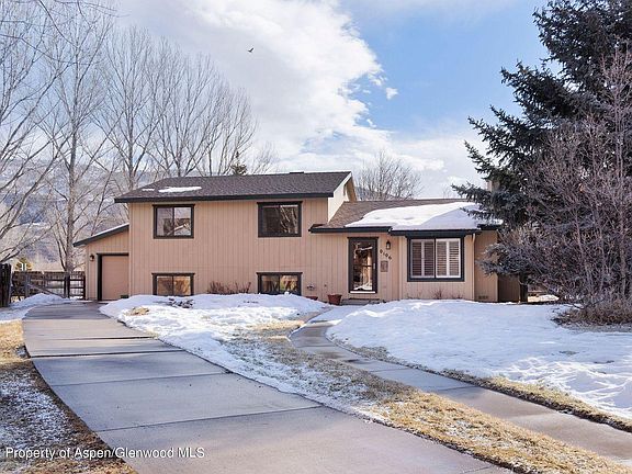 Front of the house in the winter.