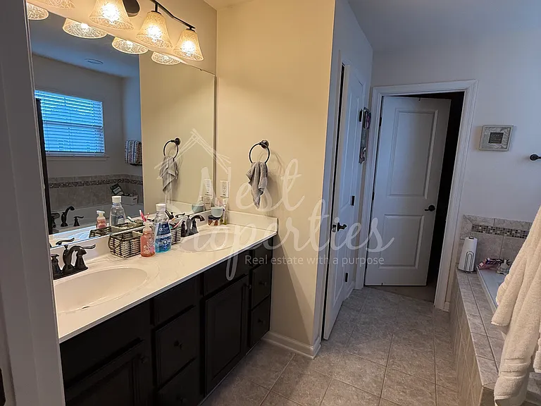 594 Newton Rd — Photo 14