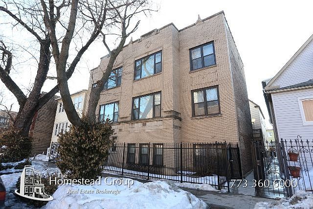 1st image of 4208 N Sacramento Ave #3N