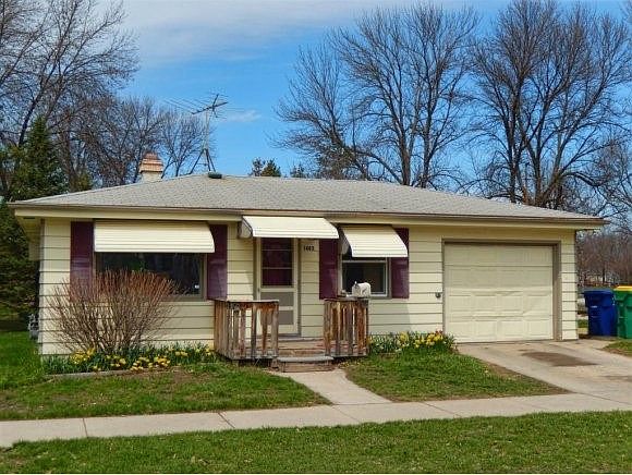1st image of 1483 E Farlin Ave