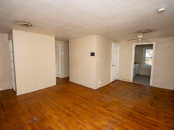 4th image of 1129 Beale St