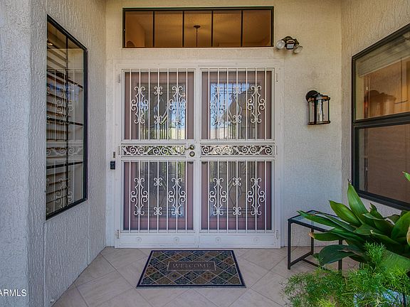 5th image of 13719 W GREENVIEW Drive