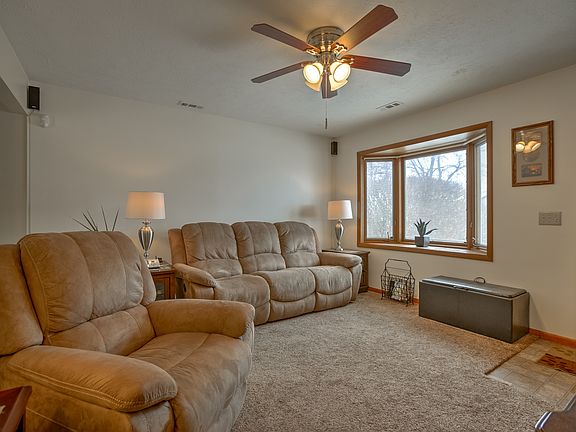 3rd image of 1625 Avenue G