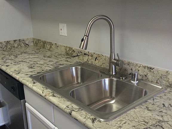 3rd image of 665 Blythe Ct APT 66