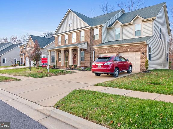 2nd image of 3601 Winterbourne Dr