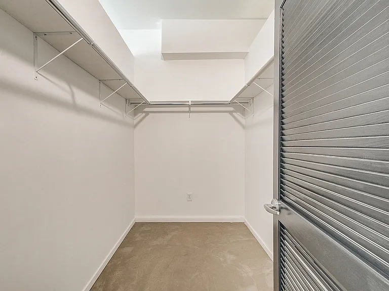 Packard Lofts — Photo 41