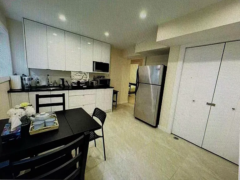 4609 W 9th Ave — Photo 2