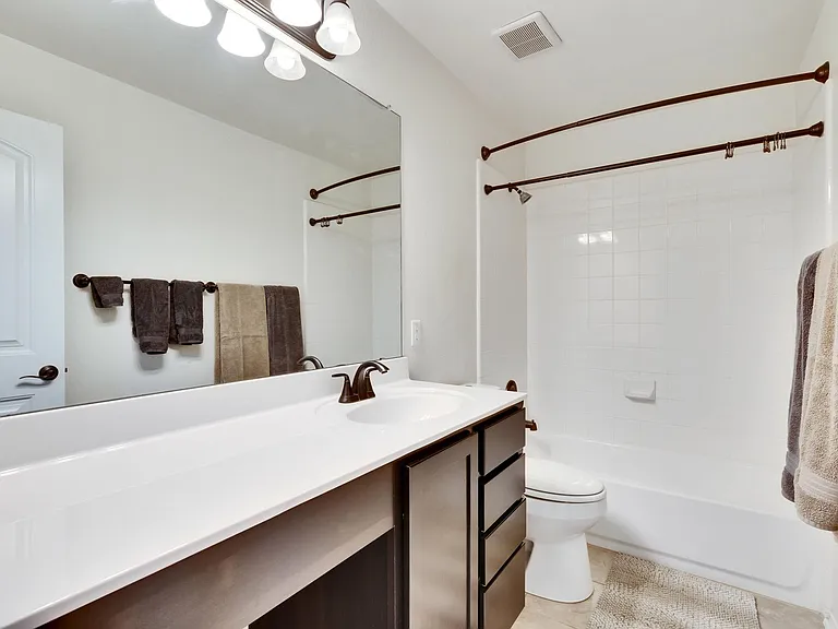316 Gold Star Dr — Photo 5