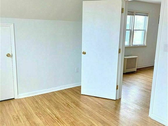 2nd image of 1059 Ovington Ave #3A