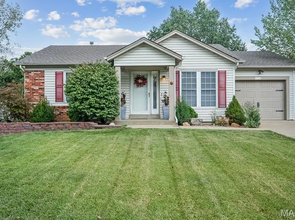 2406 Amarillo Dr, O'Fallon, MO 63368