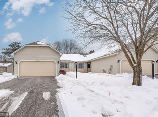 2727 Lake Court Dr, Mounds View, MN 55112