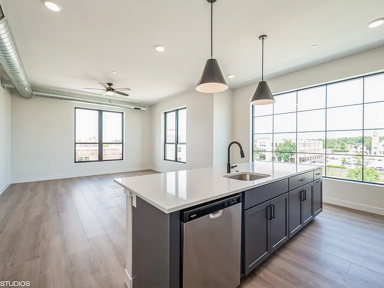 Fulton Lofts — Photo 5