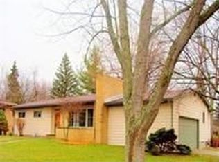 134 Hillcrest Dr, Hillsdale, MI 49242