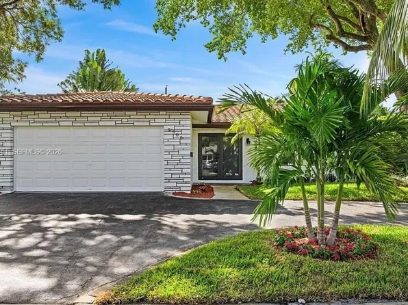 5300 Adams St, Hollywood, FL 33021