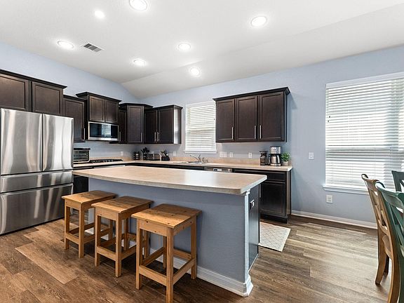 4th image of 16629 Conner Creek Ln