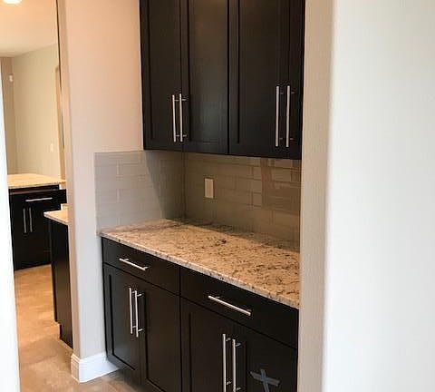 4th image of 7435 Millbrook Ave