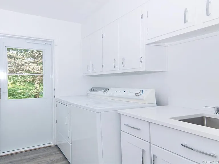 177 Brett Rd — Photo 10