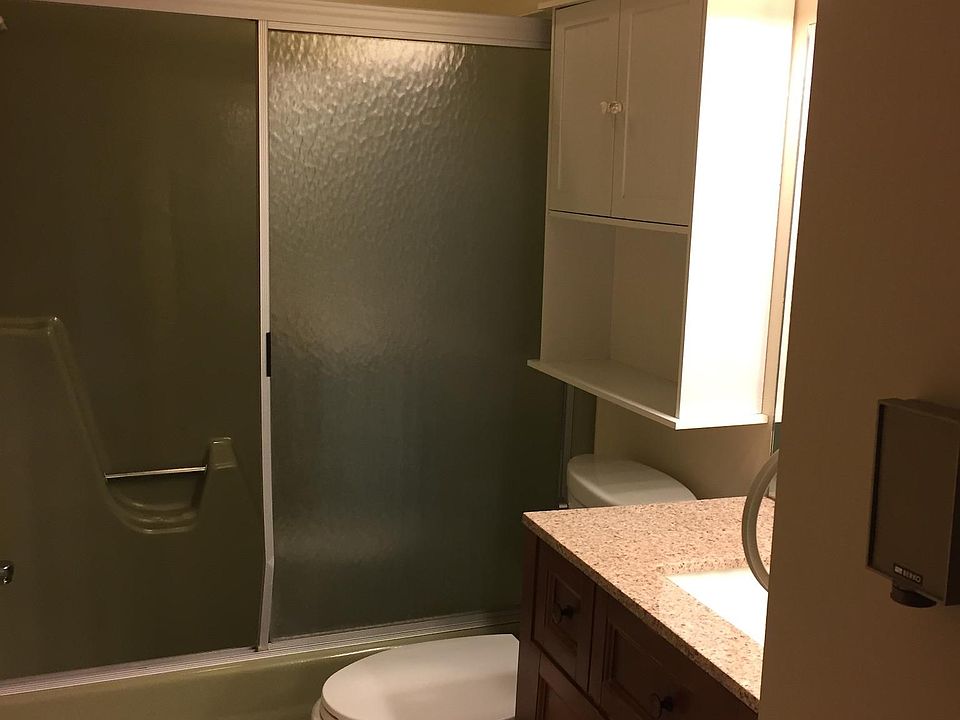 1st image of 522 W Grant Ave