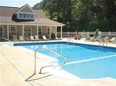 2nd image of 624 Cedar Ridge Dr