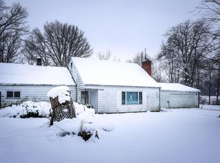 2226 Maples Rd, Fort Wayne, IN 46816