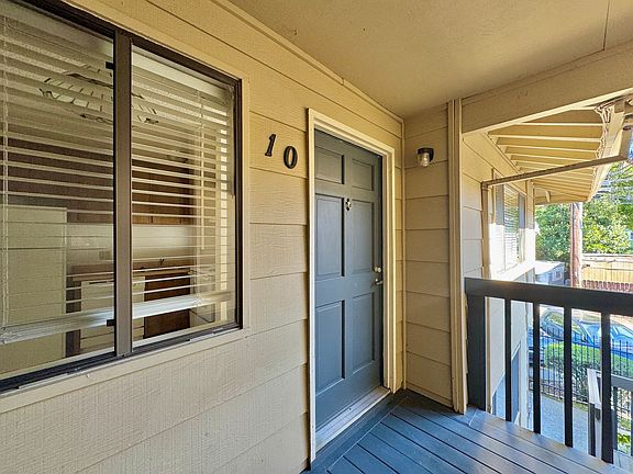 2nd image of 1515 18th St #10