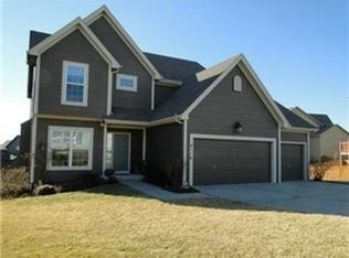 9118 N Garfield Ave, Kansas City, MO 64155