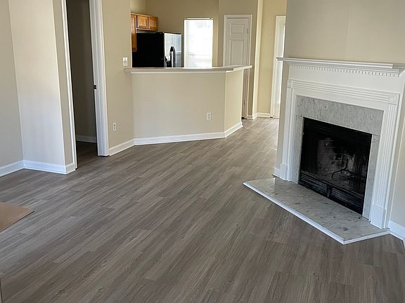 2nd image of 36 Hampton Dr