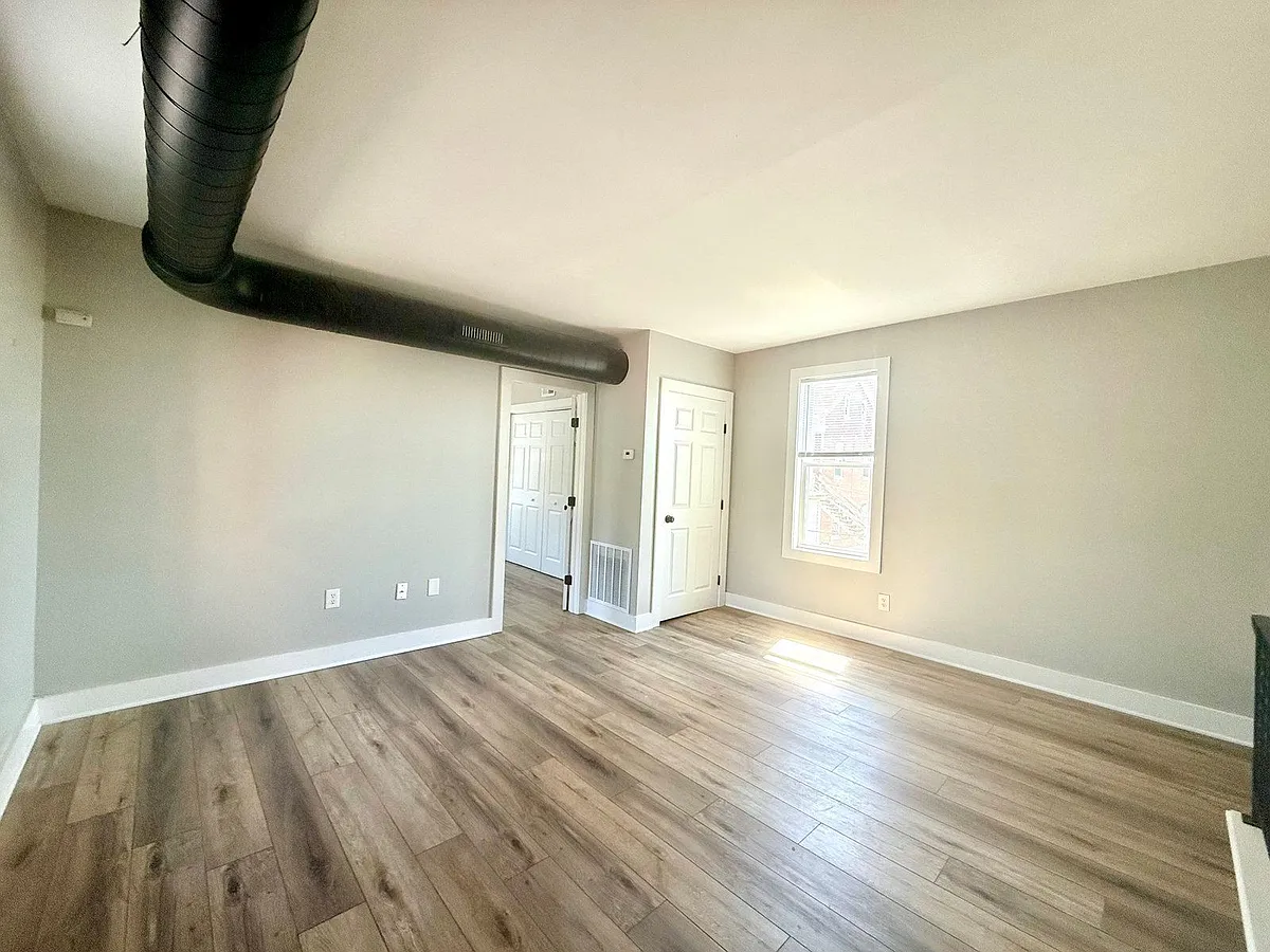 Building Photo - 42 N State St #B