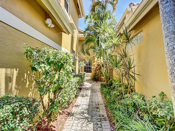 Home For Sale In Broken Sound Country Club