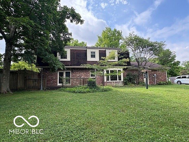 2nd image of 7240 Fulham Dr