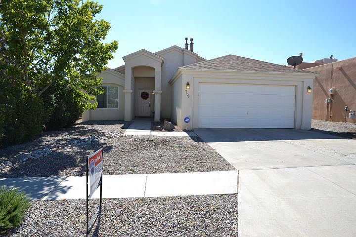 1st image of 9620 Vista Casitas Dr NW
