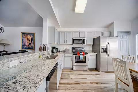 2nd image of 204 Gleneagles Dr