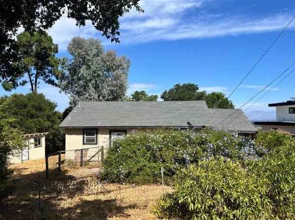 22645 San Juan Rd, Cupertino, CA 95014