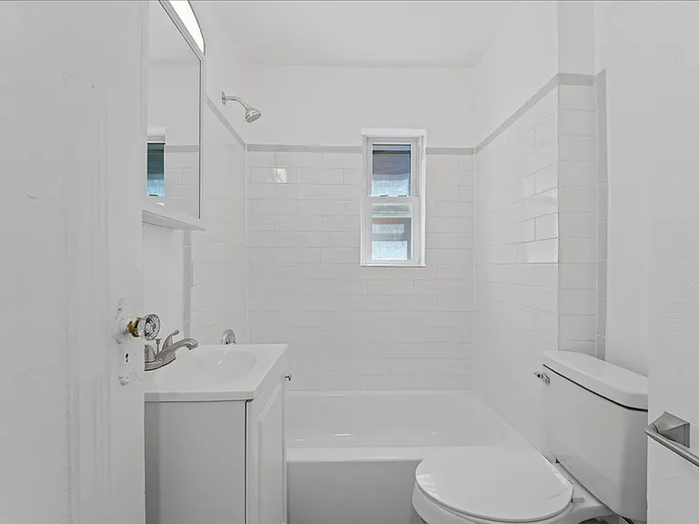 3847-3849 Beechwood Blvd — Photo 31